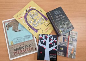 Fotografia z obrad sekcji konferencji naukowej Przestrzenie przekładu 8