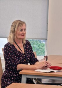 Fotografia z obrad sekcji konferencji naukowej Przestrzenie przekładu 8